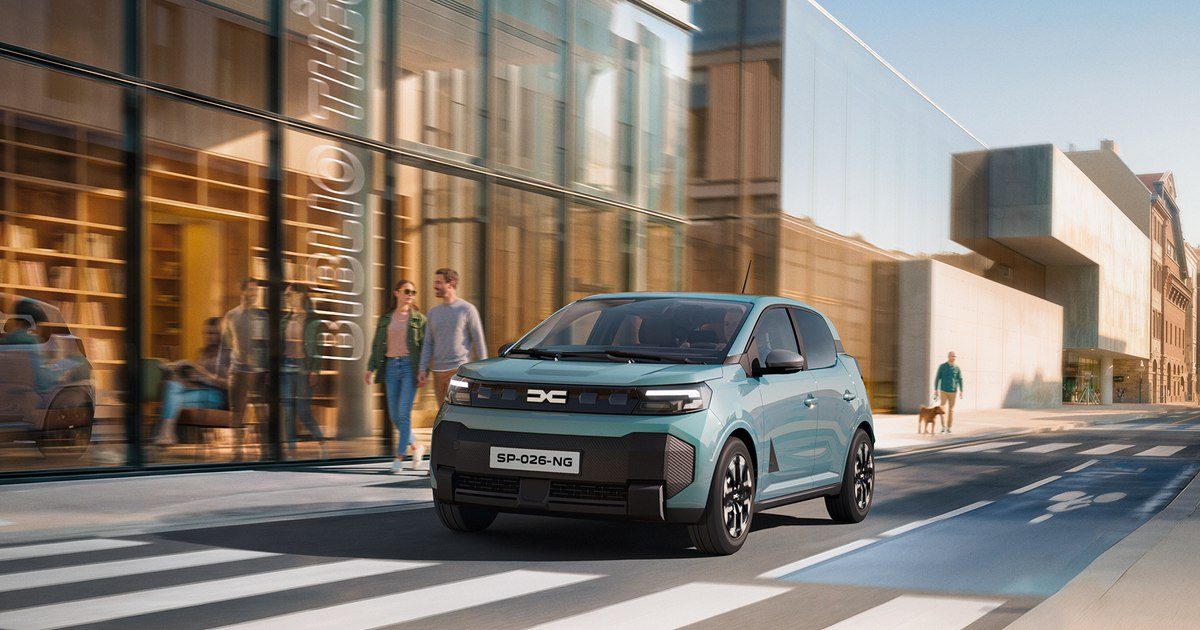 Dacia prezintă la Salonul Auto de la Paris noile modele Spring și Striker (Foto: Adevărul)