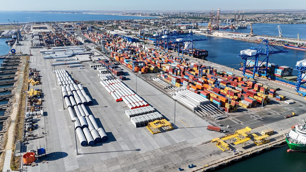 Investiție de 53,8 milioane de euro, cofinanțată de UE, în electrificarea Terminalului DP World din Constanța (Foto: Ziarul Financiar)