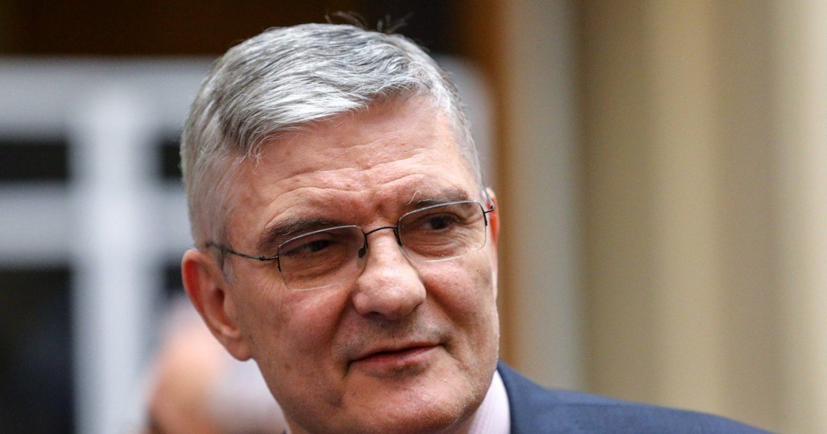 EXCLUSIV/VIDEO: Daniel Dăianu îl contrazice pe Sorin Grindeanu: „Falimentul nu-i scris pe perete pentru România”.… (Foto: Adevărul)