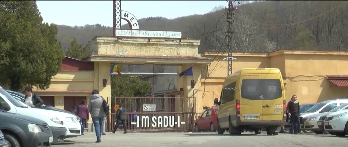 Ministerul Apărării a semnat trei contracte de muniție cu Uzina Mecanică Sadu (Foto: G4Media)