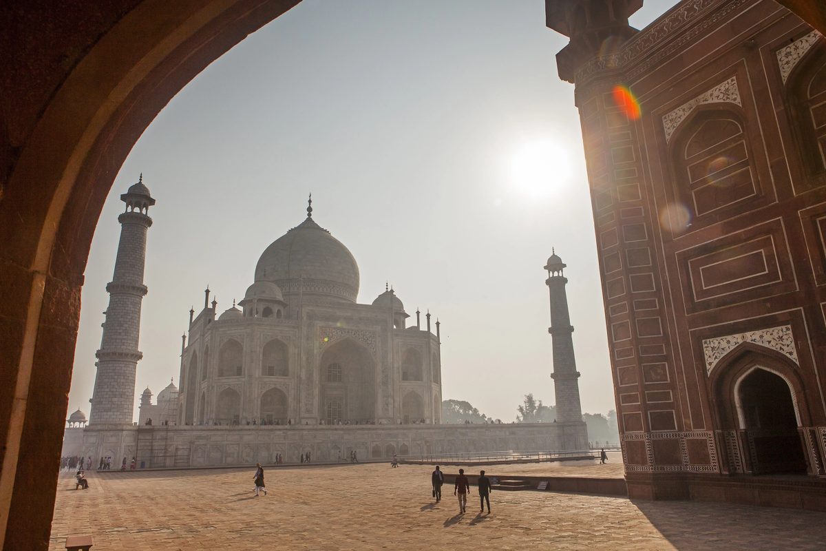 FMI estimează că India va deveni a patra economie a lumii în 2027, depășind Japonia (Foto: Realitatea)