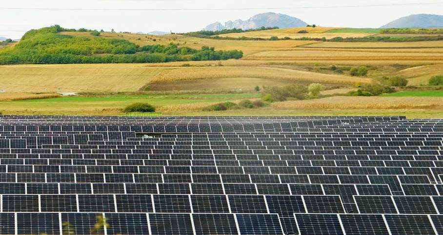Simtel Team semnează un contract EPC de 17,5 milioane de euro pentru o centrală fotovoltaică în Alba Iulia (Foto: Ziarul Financiar)