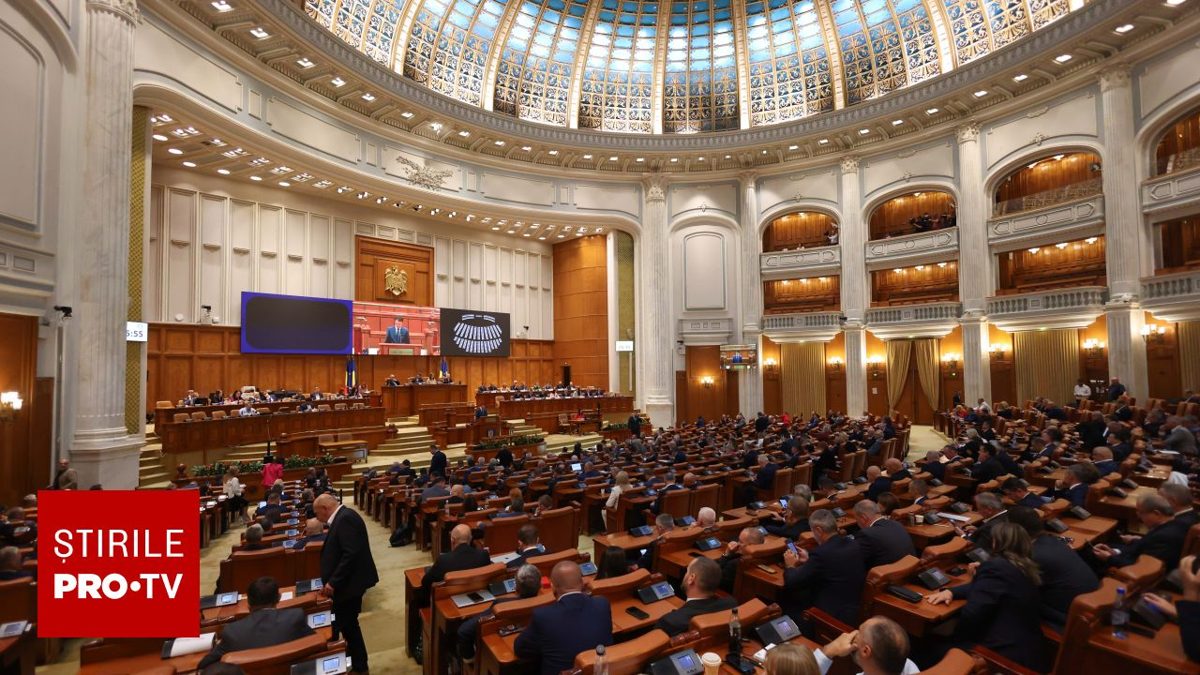 Înființarea unui nou Grup de rugăciune în Parlament a fost aprobată (Foto: Știrile ProTV)