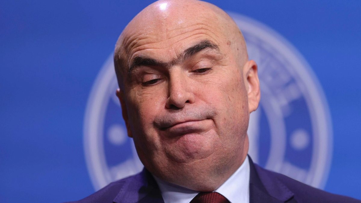 Ce datorii lasă Bolojan viitorului Guvern? Premierul admite existența facturilor neplătite și promite să facă publice… (Foto: Știripesurse)