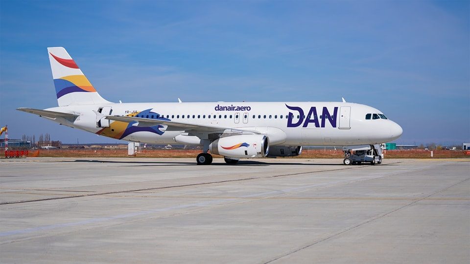 DAN AIR a cerut intrarea în insolvență. Compania aeriană avea datorii de peste 1,6 milioane de lei către Aeroportul… (Foto: Economedia)