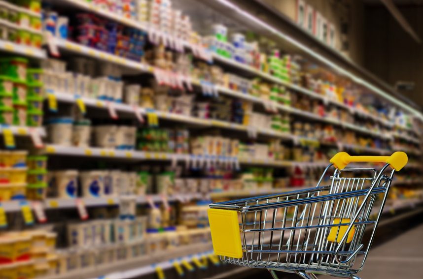 Guvernul britanic recomandă populației să păstreze provizii de apă și alimente pentru urgențe (Foto: Ziare.com)