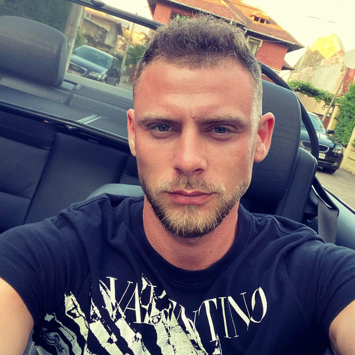 Eduard Vlădescu s-a întors la meseria de pilot după încheierea filmărilor (Foto: Spynews)