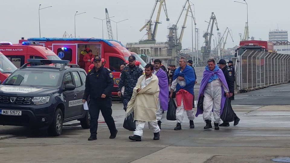 Ministrul de interne a felicitat echipele MAI care au intervenit la o navă în Marea Neagră (Foto: Radio România Actualități)