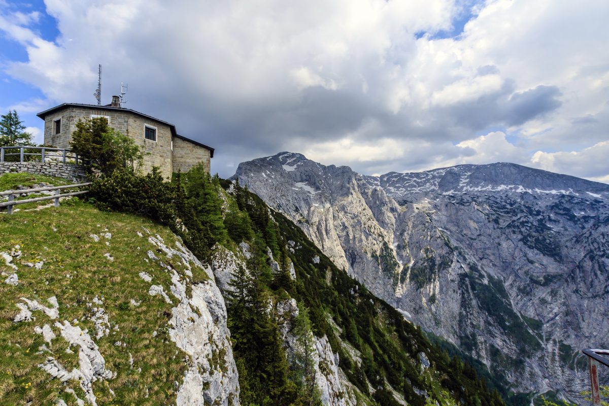 Poliția a reținut un suspect după incendiul de la Kehlsteinhaus, în Germania (Foto: HotNews)
