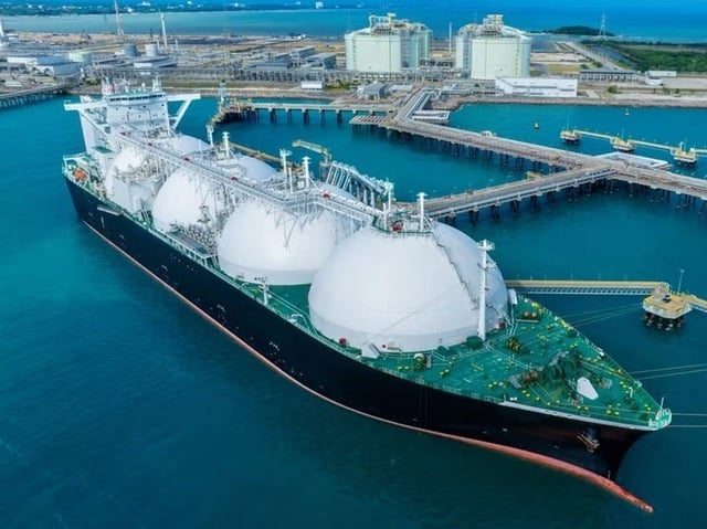 QatarEnergy a semnat un contract pentru importul de GNL american până în 2054 (Foto: News.ro)