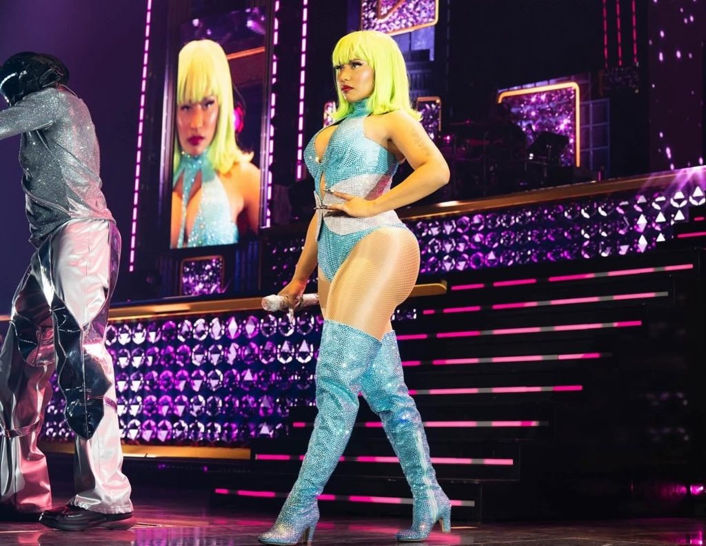 Donald Trump a comentat despre posteriorul lui Nicki Minaj în timpul unui miting (Foto: Ziare.com)