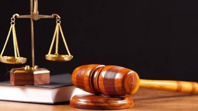 Patru tineri din Arad au fost plasați sub control judiciar după ce ar fi dezbrăcat un copil de 11 ani. (Foto: News.ro)