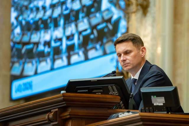 Senatul a prelungit interzicerea utilizării de către autoritățile publice a produselor și serviciilor software din Rusia (Foto: News.ro)