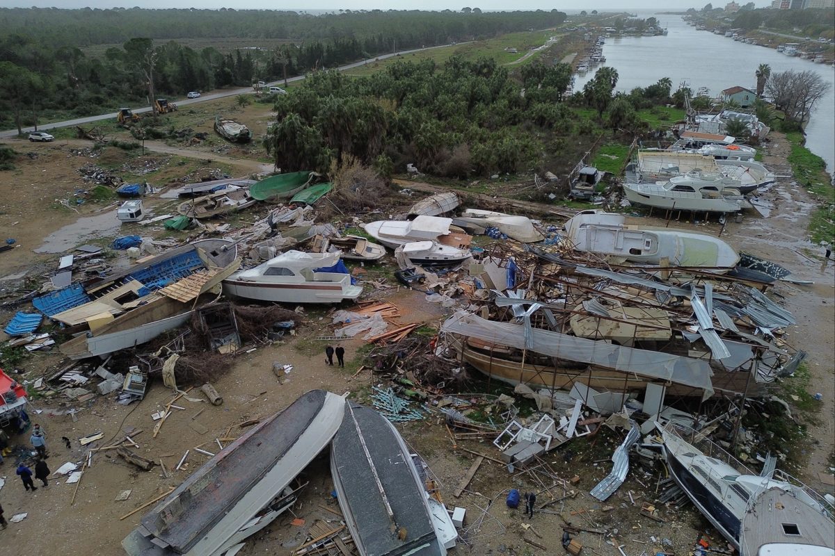 O tornadă a lovit un șantier din Antalya și a ucis patru muncitori (Foto: Realitatea)