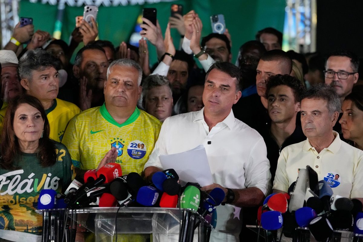 Filmul fugii lui Bolsonaro: Pașaport italian, avion privat și implicarea Argentinei (Foto: G4Media)