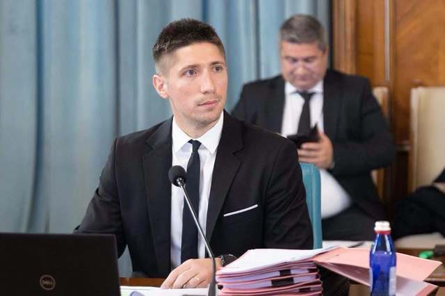 Horațiu Cosma a criticat închiderea unui tronson al autostrăzii A10 pentru reparații (Foto: News.ro)