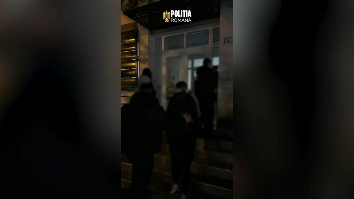 VIDEO Polițiștii au intrat în bordelul de lângă Palatul Cotroceni (Foto: Euronews România)
